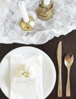 Natural, Chic Thanksgiving Inspiration with FREE Place Card printable